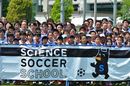 どうすればボールが吸い付くように止まる？ "科学の力"でトラップを極めましょう！