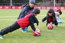 ドリブル、リフティング...　幼少期サッカーの技術練習しかしないと運動器機能が老人並に!?　中学以降も活躍するために大人が知るべき事実