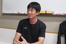 kobayashi_headcoach.JPG