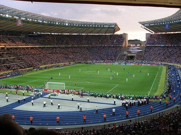 football-stadium-227561_640.jpg