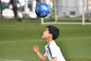 小学生年代のヘディングは禁止した方が良いの？　知っておきたい少年サッカーのヘディングリスク