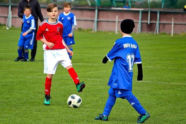 football-5682751_640 (2).jpg