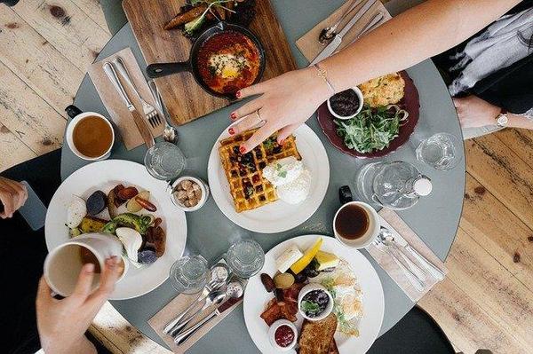 breakfast-690128_640 (1).jpg