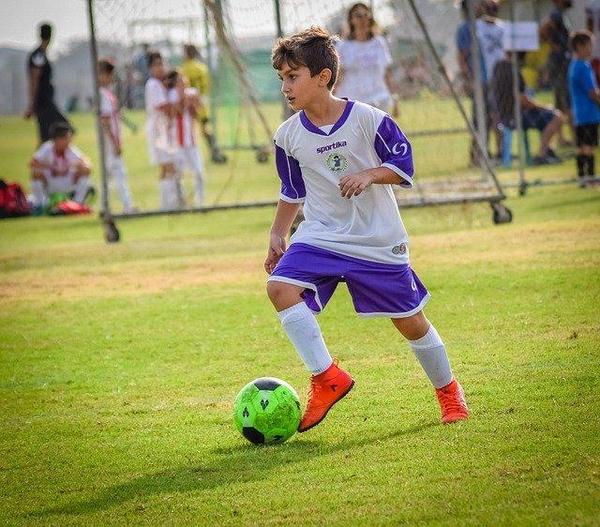 footballer-5010770_640 (1).jpg