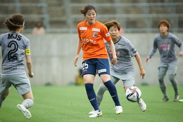 maho_murakami_02.jpg