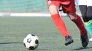 ボールのどこを蹴る？ サッカーボールの蹴り方のコツを種類別に解説