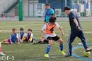 初めての宿泊サッカーキャンプでも安心。子どもが楽しく過ごし、自信をつけるために大切なサポートとは