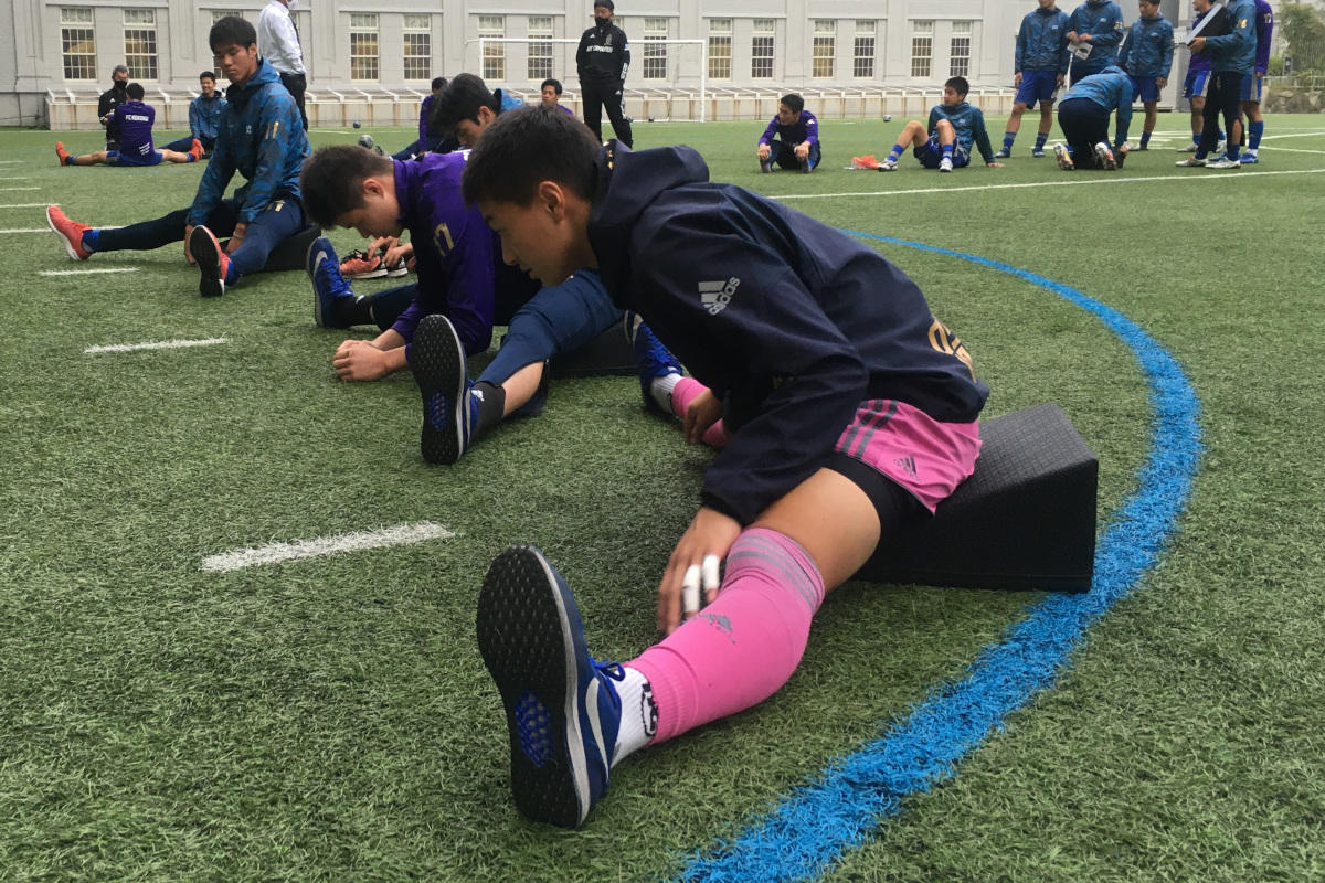 興国高校サッカー部 フレックスクッション ストレッチ